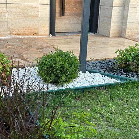 וילה Hirahan קס