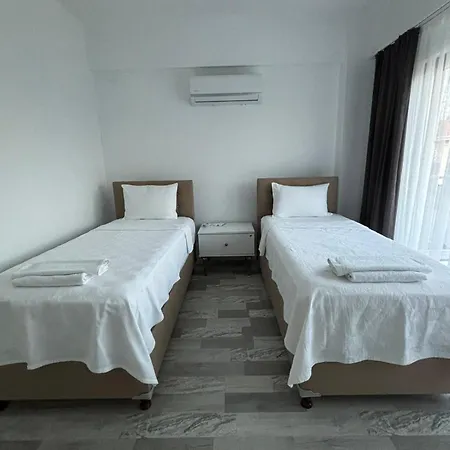 Hirahan Villa *
